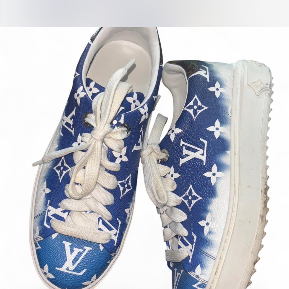 Louis Vuitton Blue and White Monogram Sneakers with Scarf - Picture 4 of 6